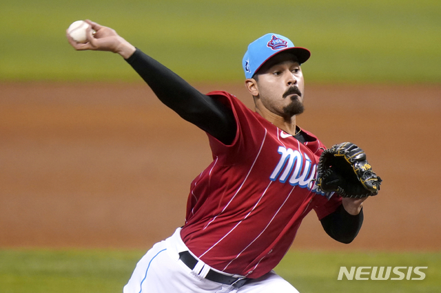 [마이애미=AP/뉴시스] 메이저리그(MLB) 마이애미 말린스의 파블로 로페스. 2021.07.12