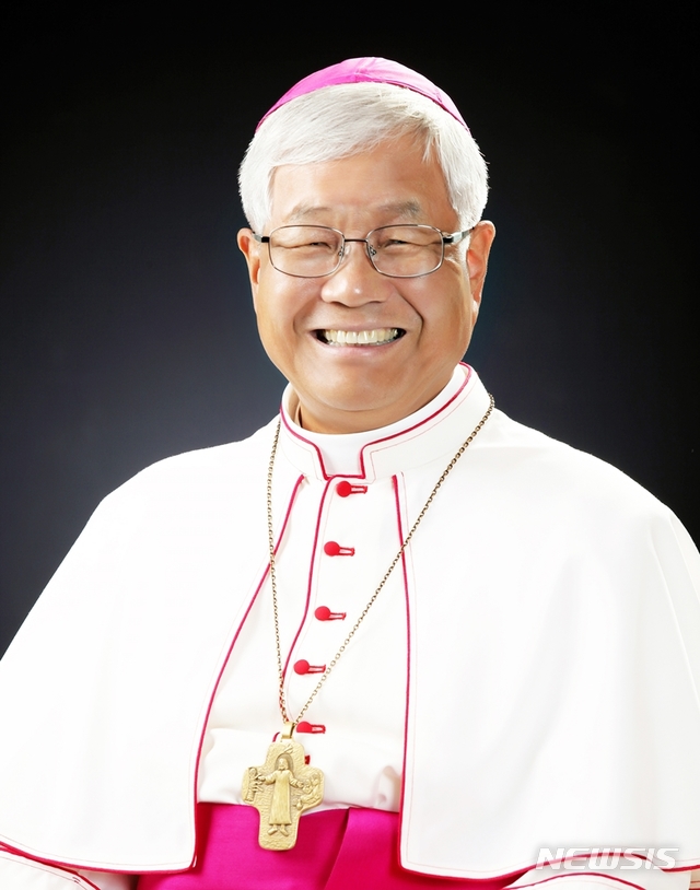[서울=뉴시스] 유흥식 대주교 (사진=한국천주교주교회의 제공) 2021.07.19. photo@newsis.com 