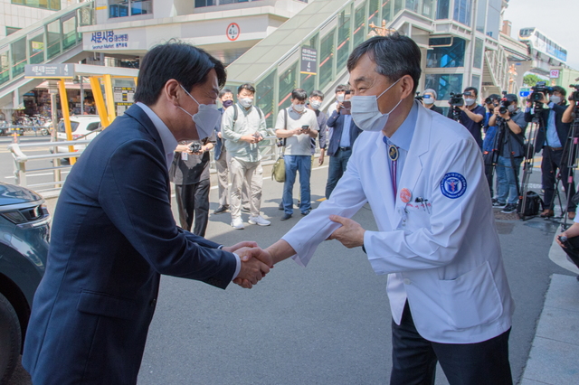 국민의당 안철수 대표, 대구동산의료원 방문…의료진 격려 *재판매 및 DB 금지