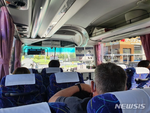 [도쿄=뉴시스] 도쿄올림픽 취재진이 이용하는 TM버스.