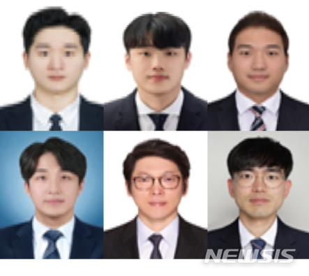 [세종=뉴시스] 제101기 신규임용자 중 성적 우수 및 교육 유공으로 표창을 받은 소방사들. (사진= 소방청 제공) 2021.07.22. 