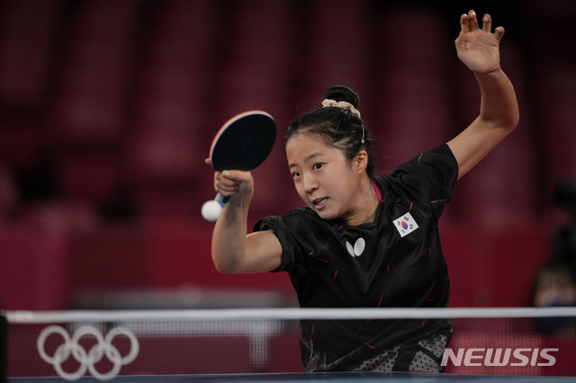 [도쿄=AP/뉴시스] 여자탁구 신동 신유빈. 2021.07.24.
