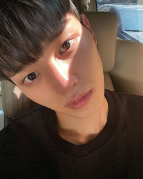 [서울=뉴시스] 송강 인스타그램 캡처 2021.07.28. photo@newsis.com *재판매 및 DB 금지