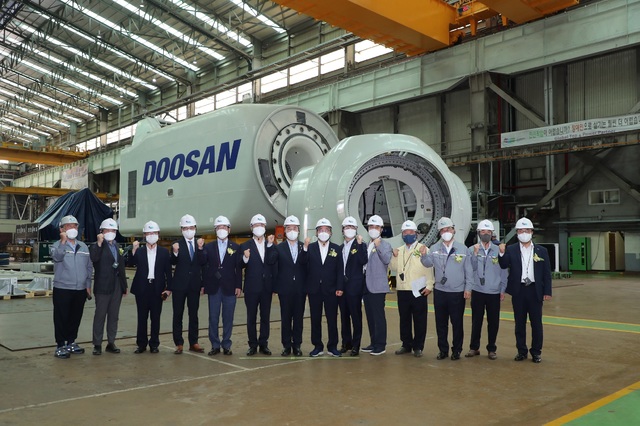 [창원=뉴시스] 강경국 기자 = 두산중공업 경남 창원공장에서 28일 오후 액화수소 플랜트 구축 사업 착공식이 개최되고 있다. (사진=창원시청 제공). 2021.07.28. photo@newsis.com *재판매 및 DB 금지