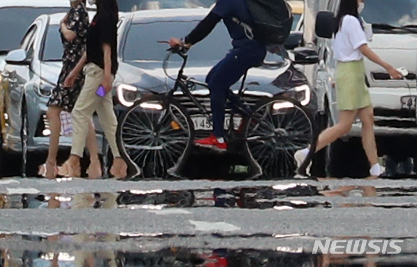 강원 폭염 피해 속출…온열질환자 44명 가축 9630두 폐사(종합)