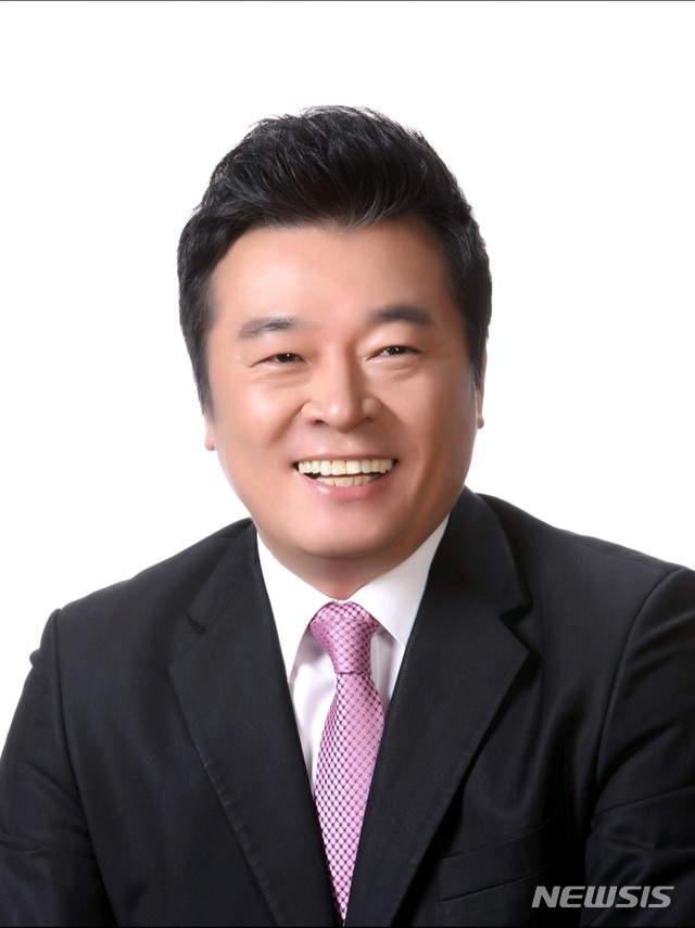 [서울=뉴시스] 김철근 국민의힘 대표 정무실장. (사진=페이스북 캡처). 2021.07.29.photo@newsis.com