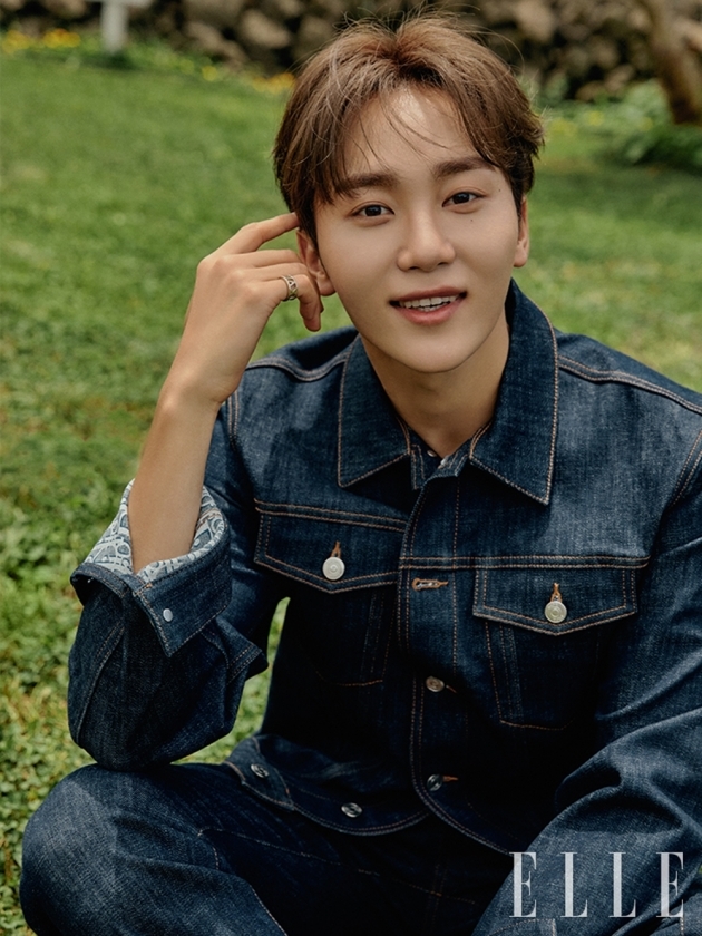 [서울=뉴시스] 그룹 '세븐틴' 승관. (사진=엘르 제공).2021.07.29.photo@newsis.com