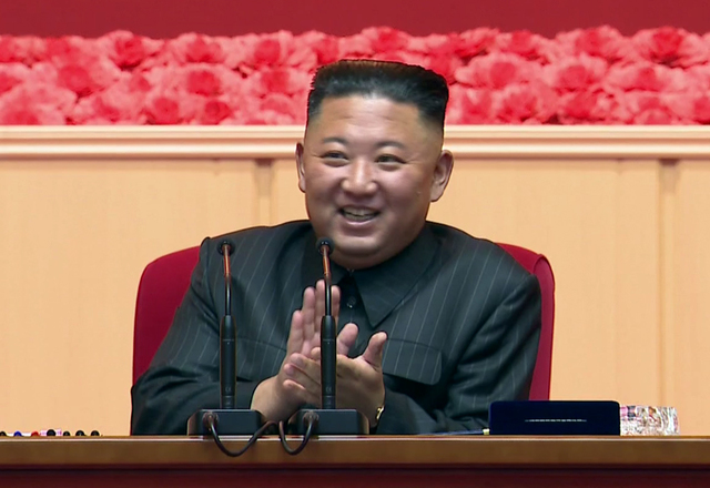 [서울=뉴시스] 북한 조선중앙TV는 김정은 조선노동당 총비서 겸 국무위원장이 지난 7월 24~27일 평양 4.25 문화회관에서 제1차 군 지휘관·정치간부 강습회를 지도했다고 30일 보도했다. (사진=조선중앙TV 캡처) 2021.07.30. photo@newsis.com *재판매 및 DB 금지