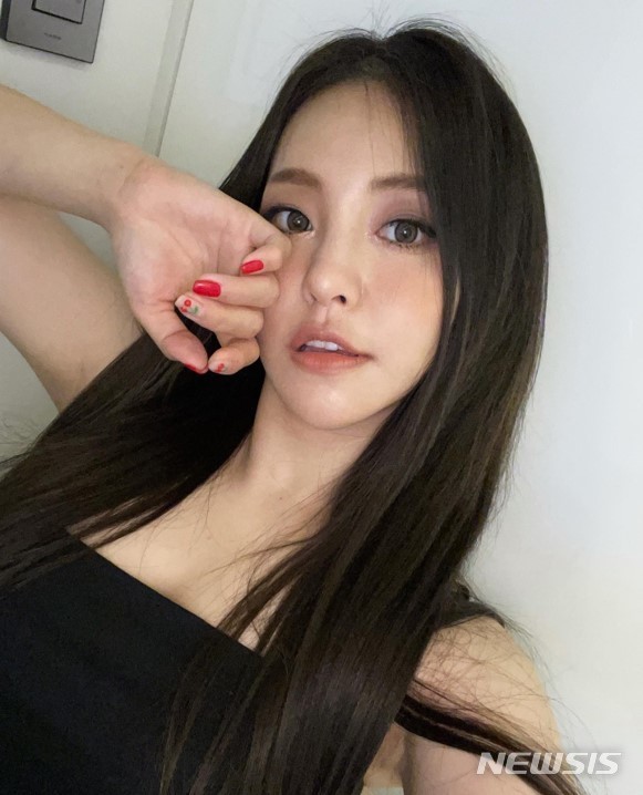 [서울=뉴시스]브레이브걸스 유정(사진=유정 인스타그램)2021.08.02.photo@newsis.com