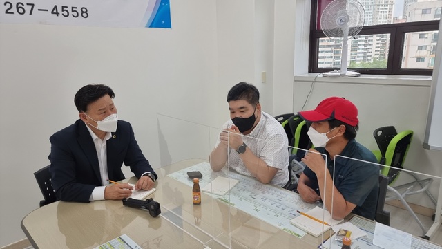 수원시지체장애인협회 정담회에 참석한 최종현 경기도의회 의원. (사진=경기도의회 제공) *재판매 및 DB 금지