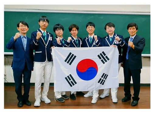 ▲2021년 제51회 국제물리올림피아드 한국대표단