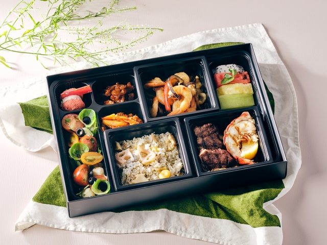 그랜드 인터컨티넨탈 서울 '그랜드 키친'의 ‘그랩 앤 고 서프&터프' *재판매 및 DB 금지