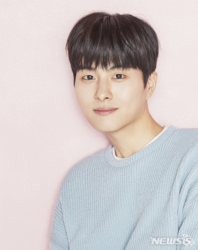 [서울=뉴시스]배우 정건주. (사진=블러썸 엔터테인먼트 제공) 2021.08.12. photo@newsis.com