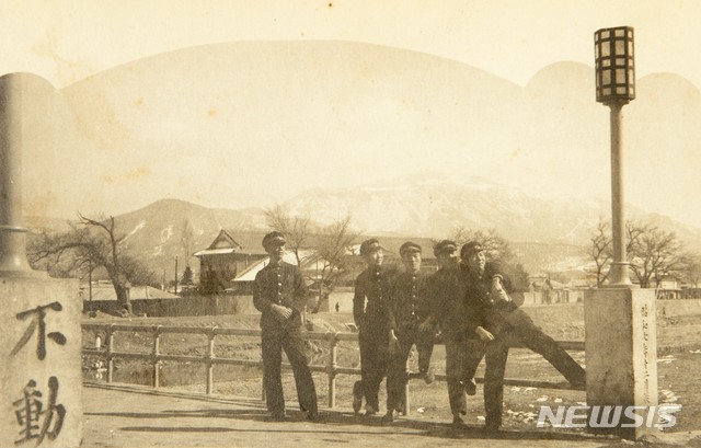 [광주=뉴시스] 배상현기자= 50여개 광주천 다리중 가장 오래된 다리는 부동교. 현재 부동교는 불로동(광주천 우안)과 사동(광주천 좌안) 사이에 있으며 1932년에 생겼다. 2021. 08.15 (사진=광주역사민속박물관 제공)praxis@newsis.com