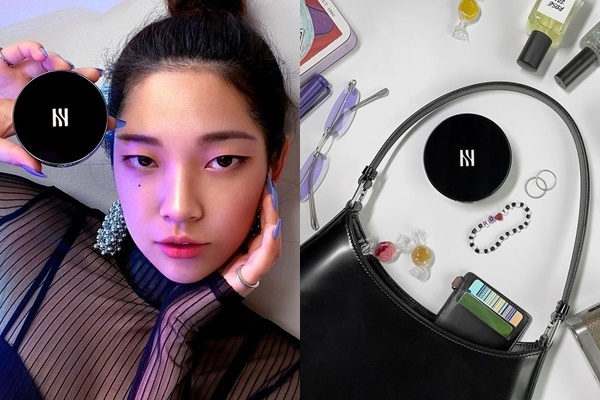 [서울=뉴시스] 헤라 '블랙쿠션'을 최애템으로 꼽은 로지. (사진=SNS) 2021.08.18. photo@newsis.com