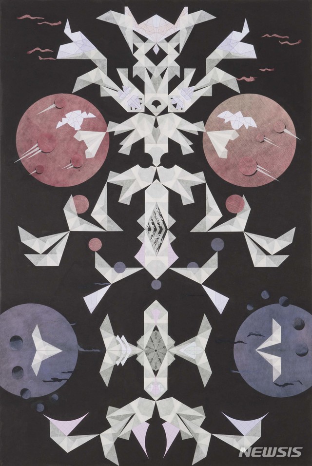 [서울=뉴시스] 양혜규,&nbsp; 행성계 신호진 – 황홀망恍惚網 #31, Planetary Chain Signal Formation – Mesmerizing Mesh #31, 2021, Hanji (traditional Korean paper), graph paper on alu-dibond, framed92 x 62 cm, Courtesy of the artist and Kukje Gallery,사진 양혜규 스튜디오, 이미지 제공: 국제갤러리.2021.8.23. photo@newsis.com