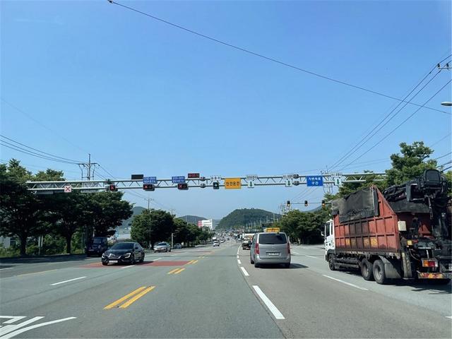 [부산=뉴시스] 허상천 기자 = 부산시는 교통 사망사고가 빈번히 발생하는 가락대로 가변차로를 부산경찰청과 협의해 10월 말부터 임시폐지 한다고 25일 밝혔다. 2021.08.25. (사진 = 부산시 제공) photo@newsis.com *재판매 및 DB 금지