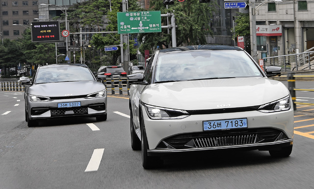 [시승기]기아 첫 전용전기차 'EV6'…성능·디자인 모두 잡았다