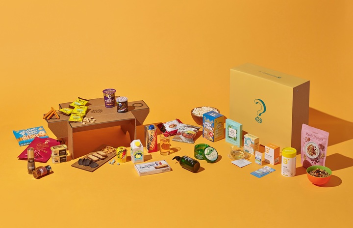 [서울=뉴시스]이마트 YJ 큐레이션 박스 내용물. (사진=이마트 제공). 2021.09.01. photo@newsis.com *재판매 및 DB 금지