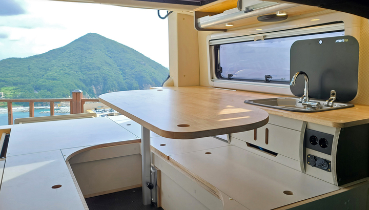 쌍용차, 렉스턴 스포츠 칸 캠핑카 '로드칸' 공개