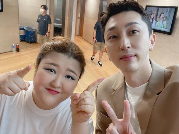 [서울=뉴시스] 이국주 인스타그램 캡처photo@newsis.com *재판매 및 DB 금지 *재판매 및 DB 금지