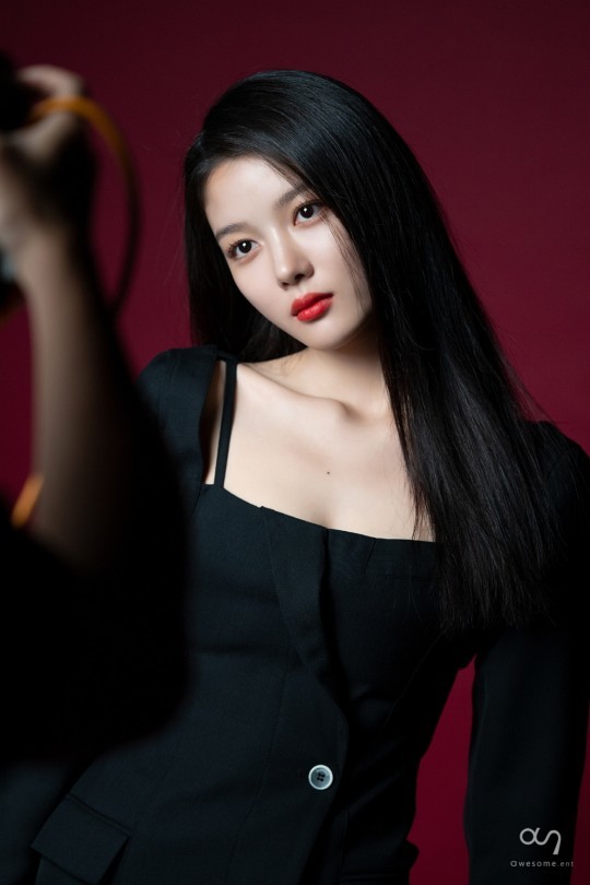 [서울=뉴시스] 김유정 2021.09.06(사진=얼루어 코리아) photo@newsis.com*재판매 및 DB 금지 *재판매 및 DB 금지