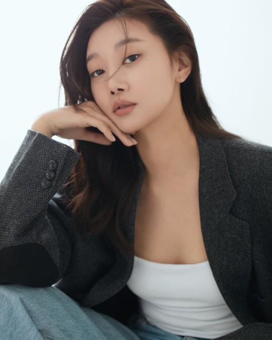 [서울=뉴시스]모델 여연희(사진=YG KPLUS 제공)2021.09.09 photo@newsis.com *재판매 및 DB 금지