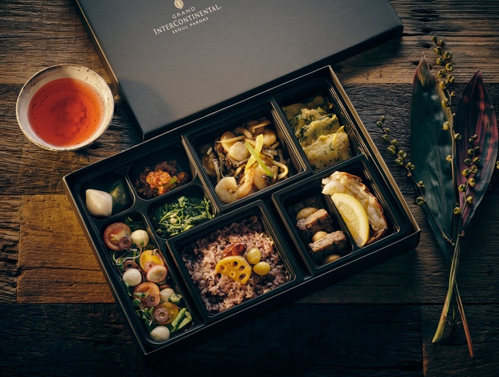 그랜드 인터컨티넨탈 서울 파르나스 '명절 투고' *재판매 및 DB 금지