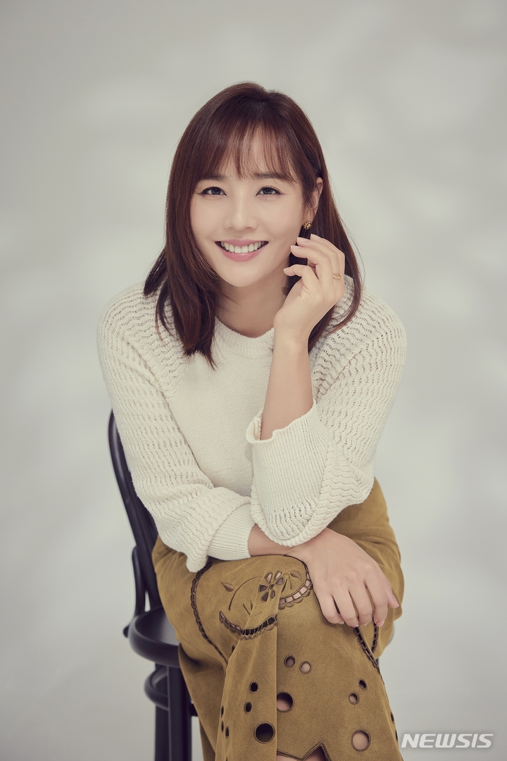 [서울=뉴시스]배우 유진. (사진=인컴퍼니 제공) 2021.09.10. photo@newsis.com 