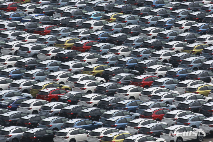 日 12월 제조업 PMI 50.0·1.3P↑…"5개월 만에 경기확대"