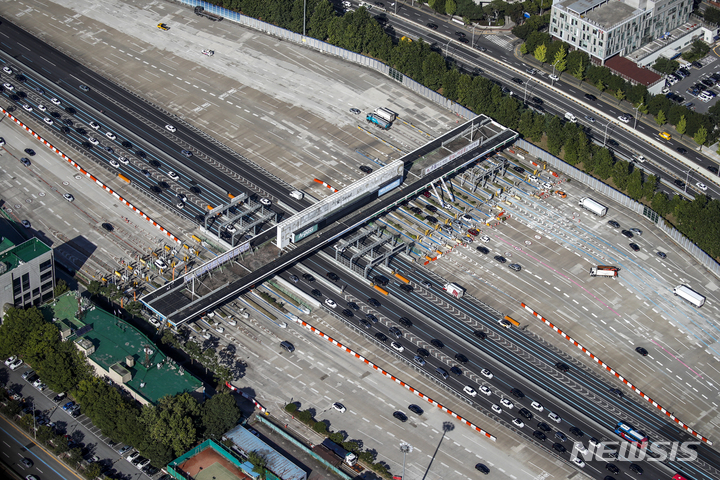 6차선 도로 달리면 20% 할증…도공 비싼 통행료 질타