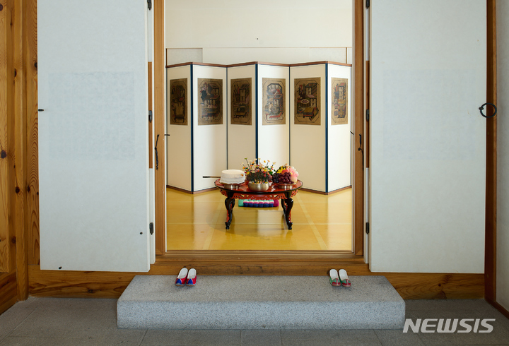 [서울=뉴시스] (재) 아름지기 설립 20주년 기념 특별전 '홈, 커밍' (사진= (재) 아름지기 제공) 2021.09.28. p photo@newsis.com