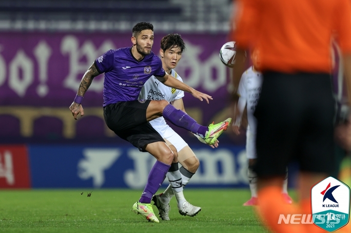 [서울=뉴시스] FC안양 조나탄. (사진=프로축구연맹 제공)