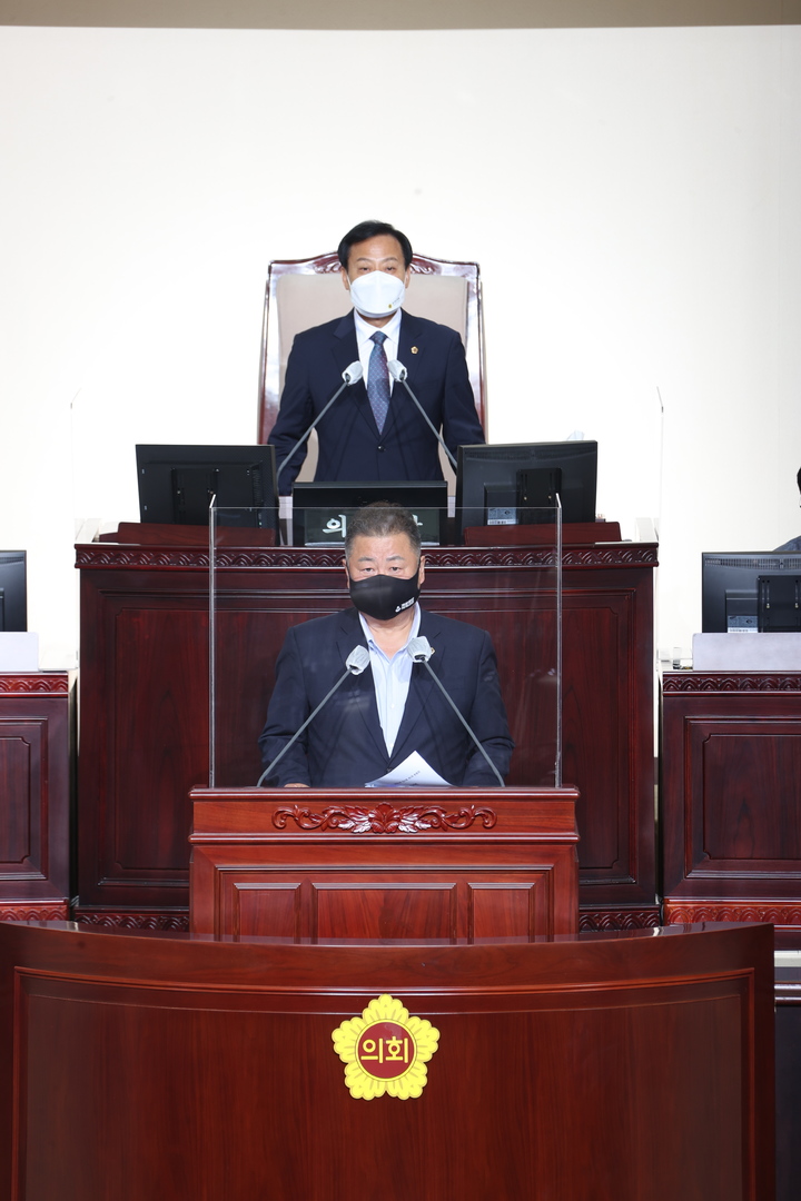 김경일 경기도의회 의원이 5일 제355회 임시회 제1차 본회의에서 경기도 공공은행 설립을 제안하고 있다. (사진=경기도의회 제공) *재판매 및 DB 금지