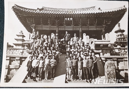 수학여행 부문 최우수상 '아버지 기억 속의 불국사'