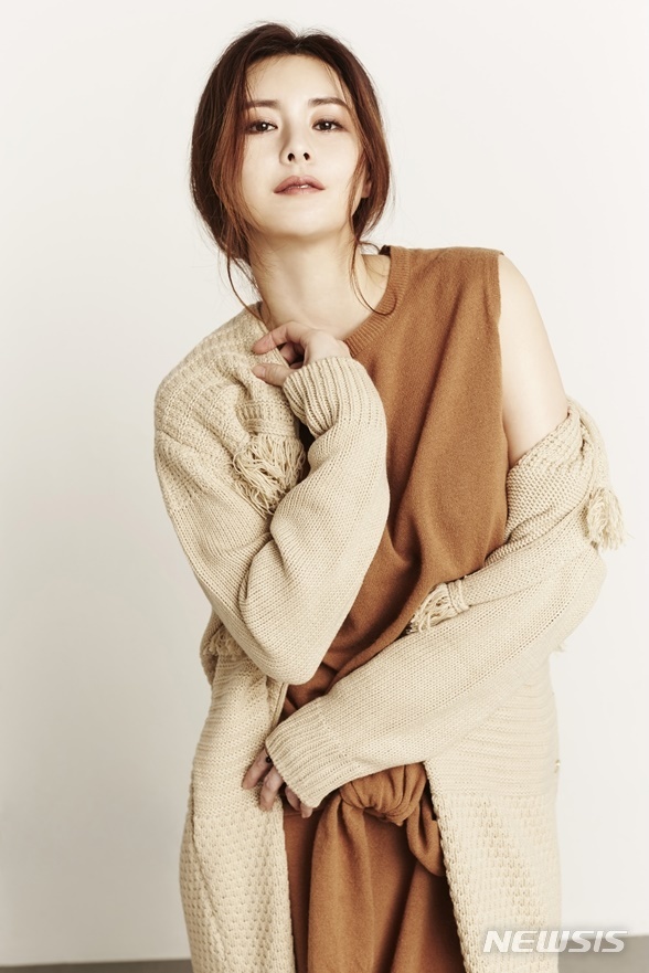 [서울=뉴시스]배우 최정윤. (사진=SBS 제공) 2021.10.06. photo@newsis.com