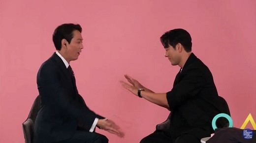 [서울=뉴시스]'오징어 게임' 출연진인 이정재·박해수·정호연·위하준이 6일(현지시간) 미국 NBC 간판 토크쇼 '더 투나잇 쇼 스타링 지미 팰런'(지미 팰런쇼)에 화상으로 출연했다.(사진=넷플릭스 제공)2021.10.07 photo@newsis.com *재판매 및 DB 금지