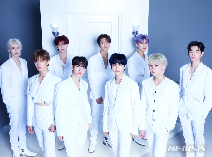 [서울=뉴시스] 크래비티 단체 이미지.2021.10.08.(사진=스타쉽엔터테인먼트 제공) photo@newsis.com