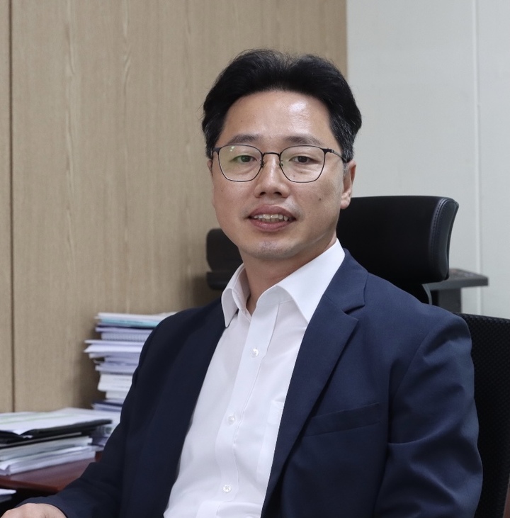 [주목! 이사람]車ISC 김현용 사무총장 "자동차산업, 운명의 갈림길에 서"