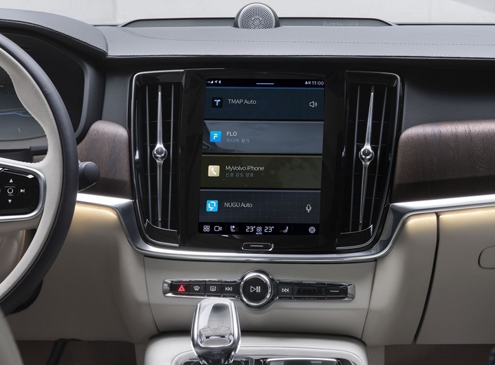 [서울=뉴시스] 볼보자동차 S90 인테리어 (사진=볼보자동차코리아 제공) *재판매 및 DB 금지