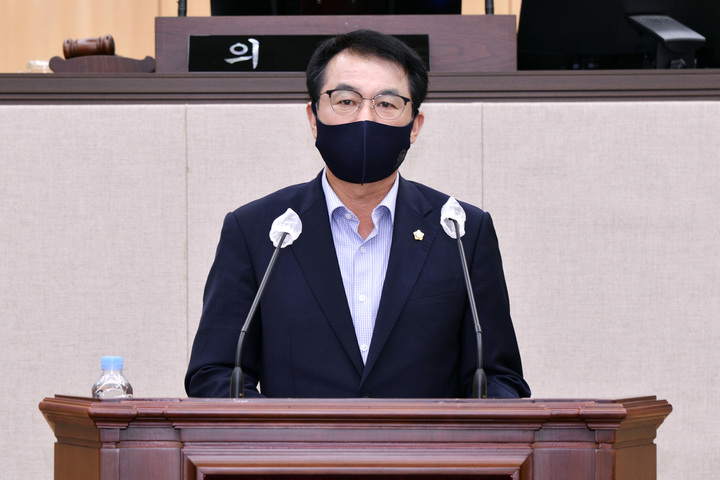 여수시의회 강재헌 의원이 '10분 발언'을 하고 있다 *재판매 및 DB 금지