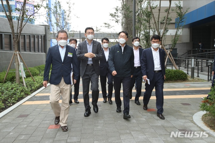 "수도권 공급 일정 속도"…LH, 현장점검회의 - 뉴시스