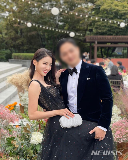 [서울=뉴시스] 타히티 지수 (사진=지수 SNS 캡처).2021.10.18.photo@newsis.com