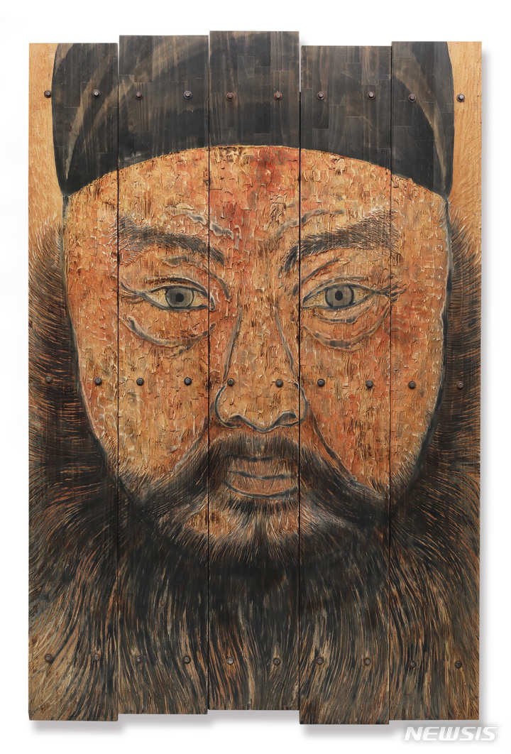 강경구 ‘다섯개의 문-공재 윤두서 초상’, 1998, 나무에 판각, 230×150㎝