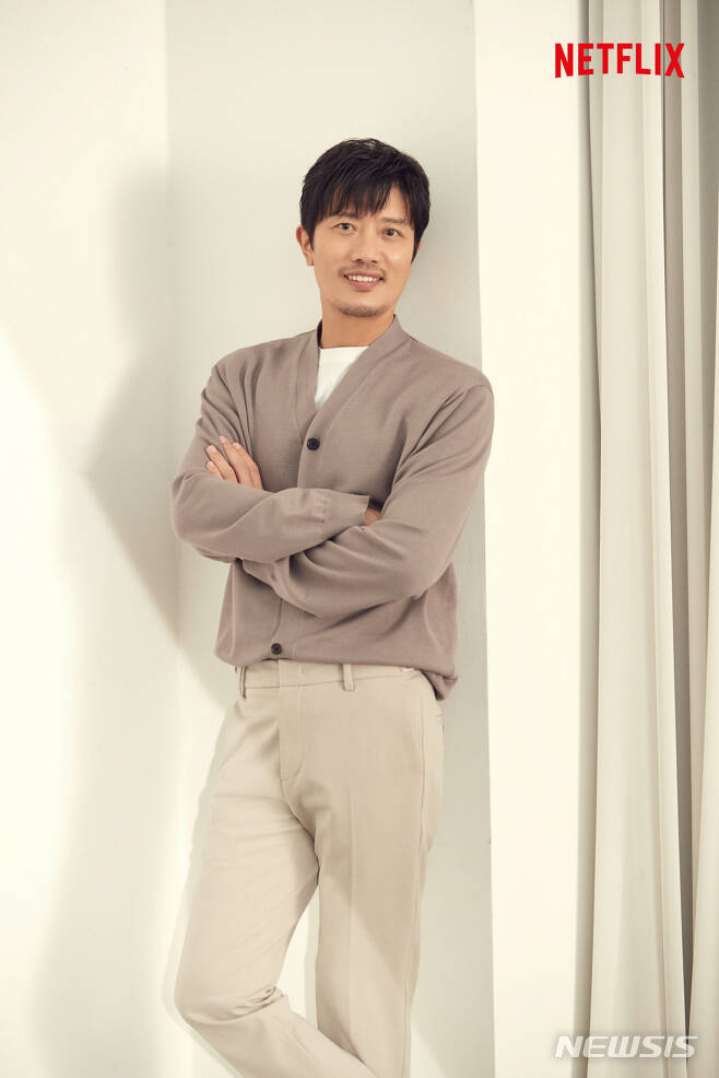 [서울=뉴시스] 드라마 '마이 네임' 박희순. (사진=넷플릭스 제공) 2021.10.22 photo@newsis.com