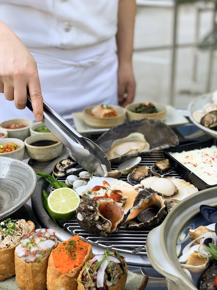 그랜드 하얏트 인천 '풀하우스'의 '서해바다 조개구이 프로모션' *재판매 및 DB 금지