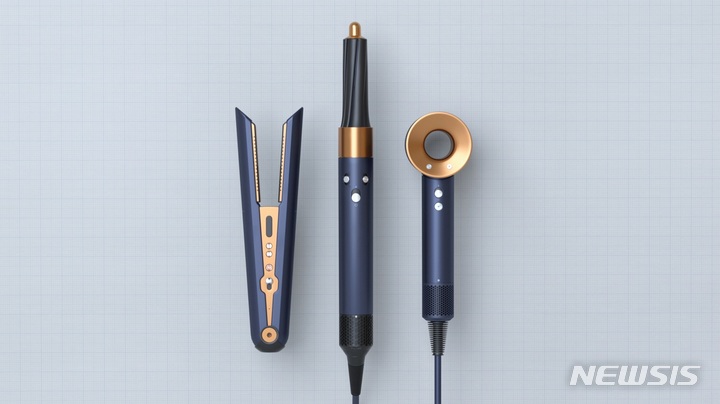 [서울=뉴시스] 다이슨 헤어 케어 제품 기프트 에디션.(사진=다이슨코리아 제공) 2021.10.25 photo@newsis.com
