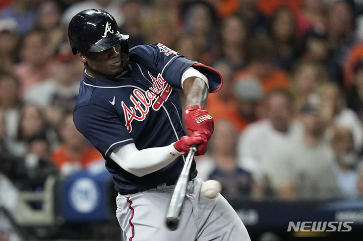 [휴스턴=AP/뉴시스] 애틀랜타 브레이브스 호르헤 솔레어의 솔로 홈런.