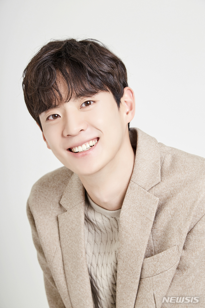 [서울=뉴시스]문수인. (사진=큐브 엔터테인먼트 제공) 2021.10.28. photo@newsis.com