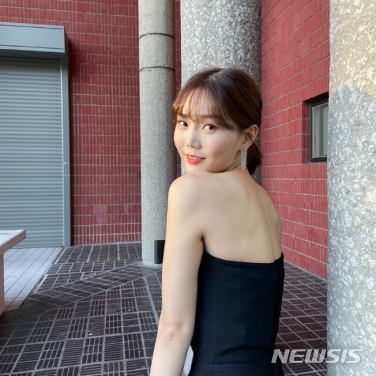 [서울=뉴시스] 오마이걸 효정 (사진=효정 SNS 캡처 ).2021.10.29.photo@newsis.com